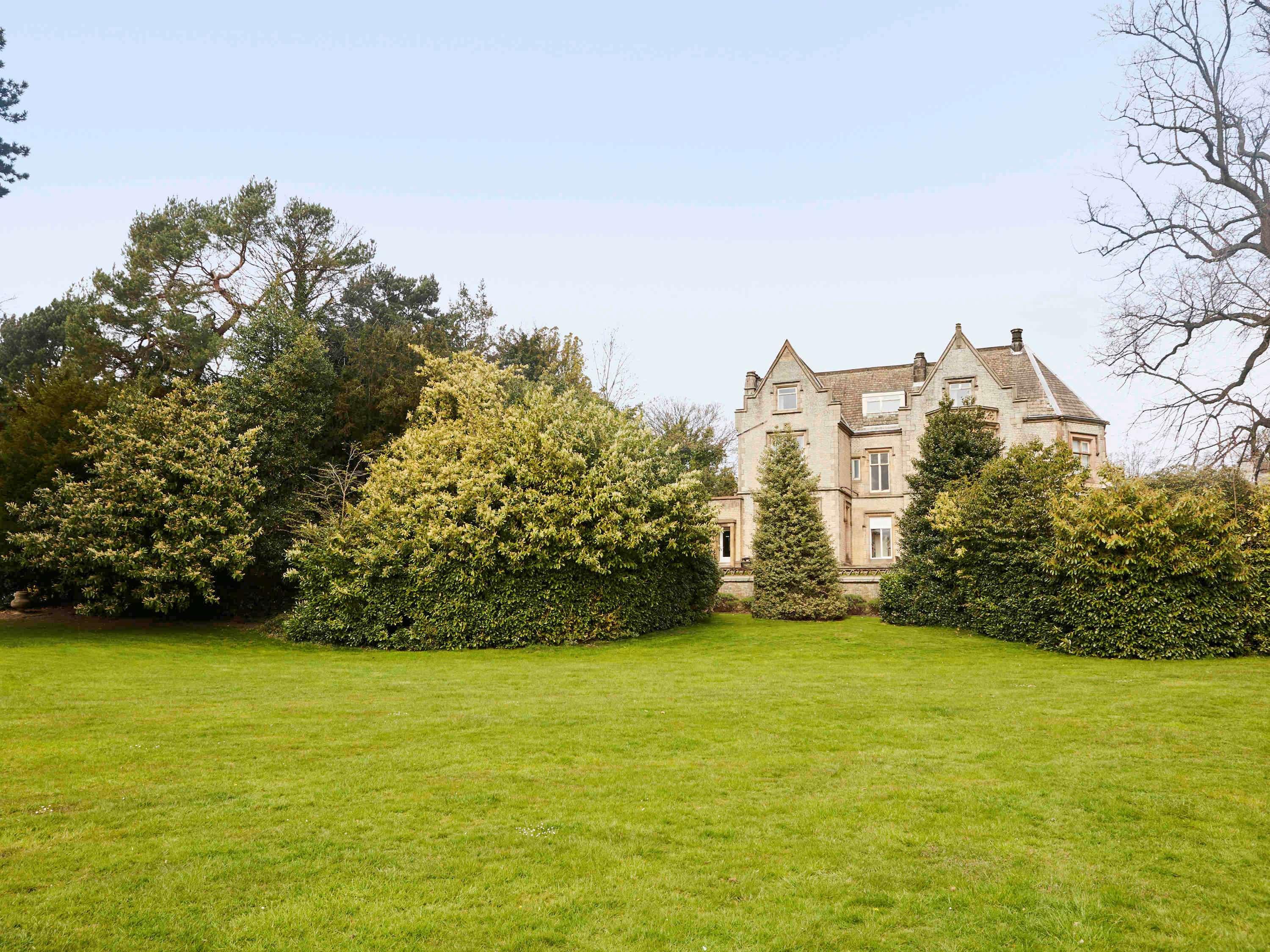 Mercure Sheffield Kenwood Hall & Spa Exterior photo